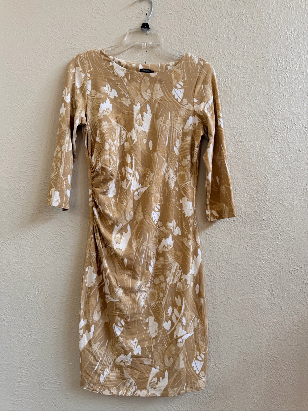 J McLaughlin tan leaf print shift knee length dress - Picture 5 of 9